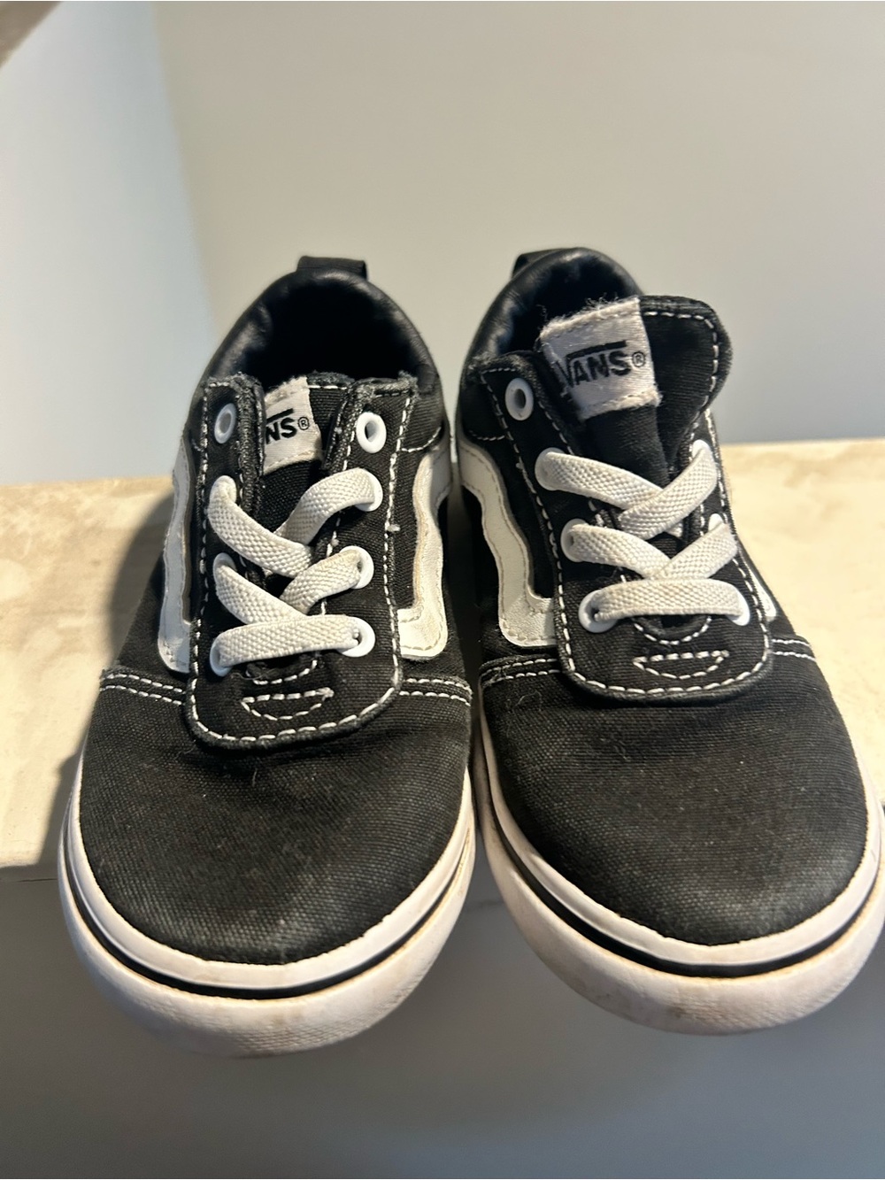 Vans Kids Black & White Low-Top Skate Sneakers